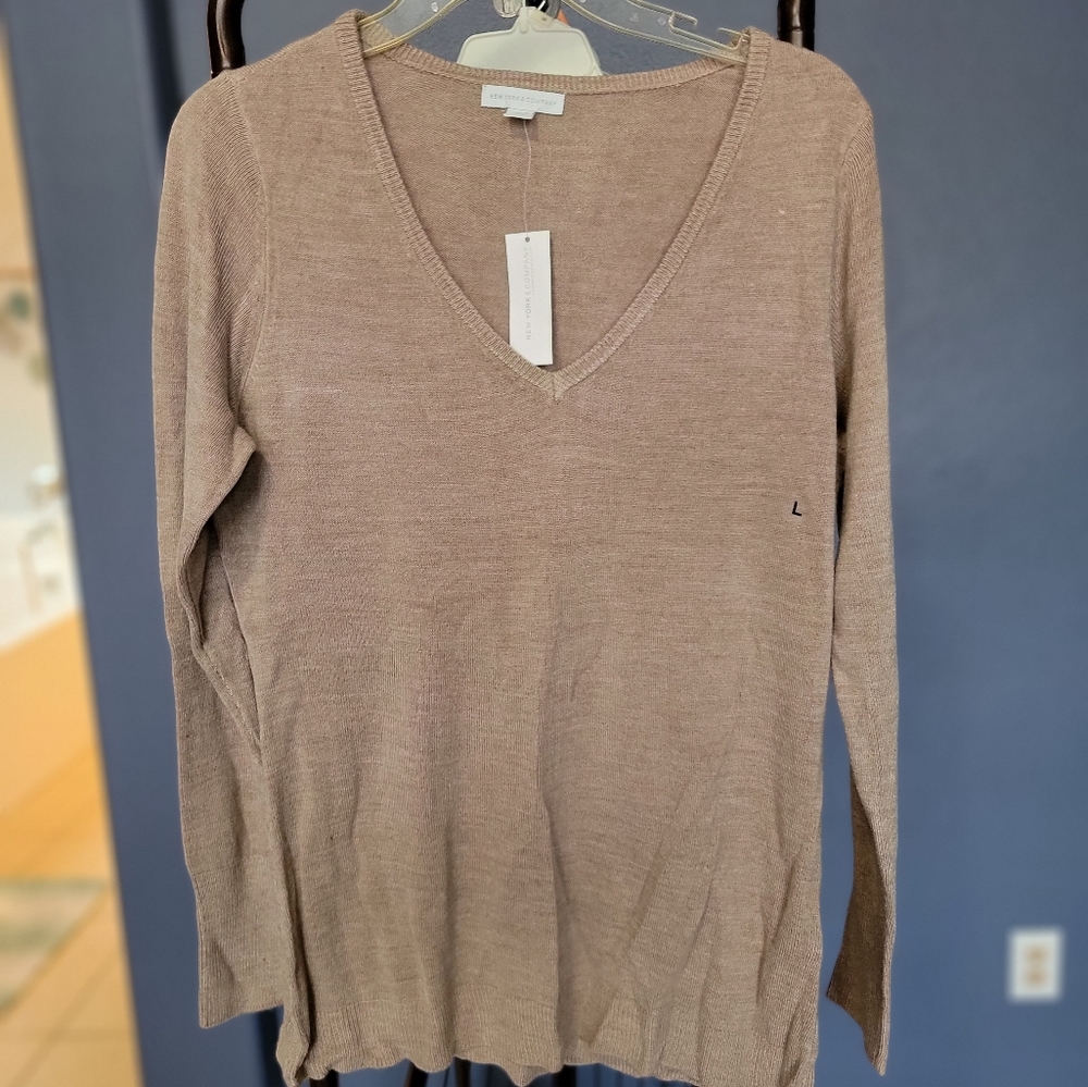 V-Neck Sweater NY&Co (L)